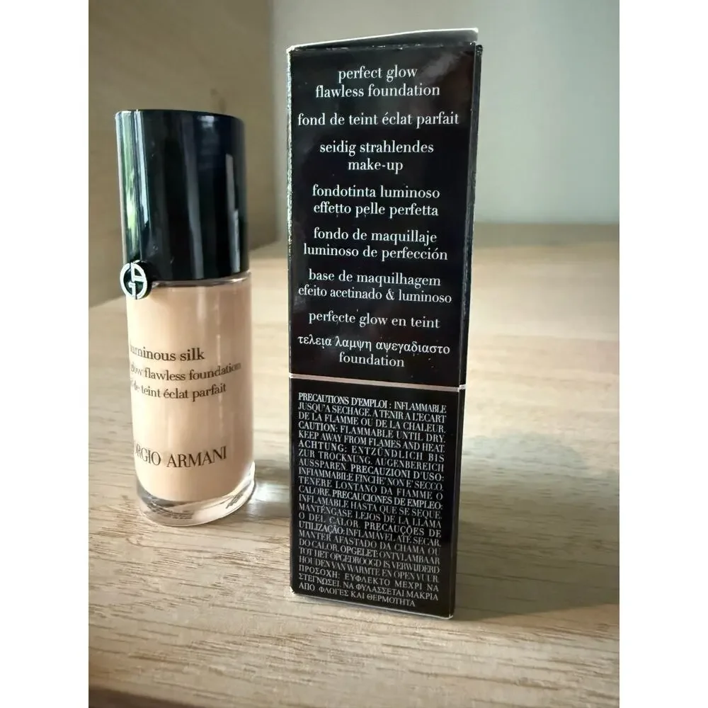 Giorgio Armani Luminous Silk Foundation 4 Original Formula 18ml New
